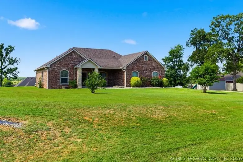 317 N Payton Place Lake, Ada, OK 74820 - #2