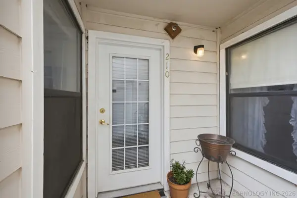 1904 E 66th Place #C210, Tulsa, OK 74136