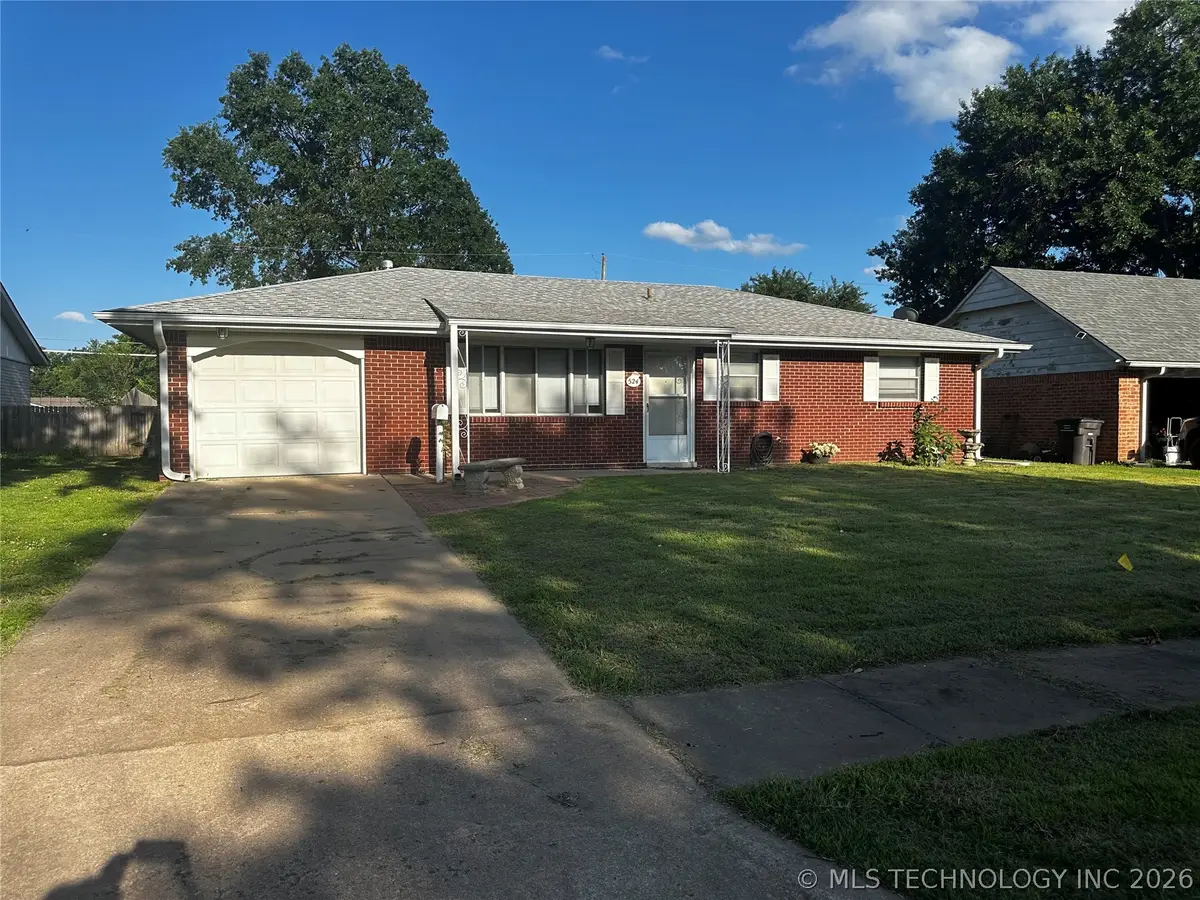 524 Sooner Road, Bartlesville, OK 74003 - #1