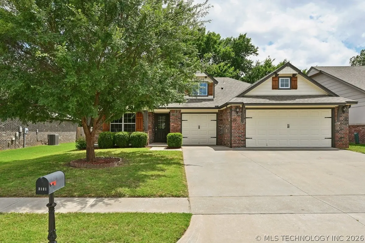 3121 W Fredericksburg Street, Broken Arrow, OK 74011 - #1