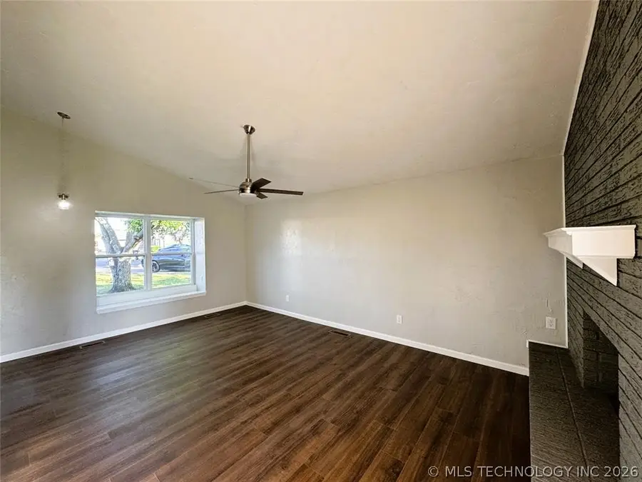 1108 Holly, Seminole, OK 74868 - #3