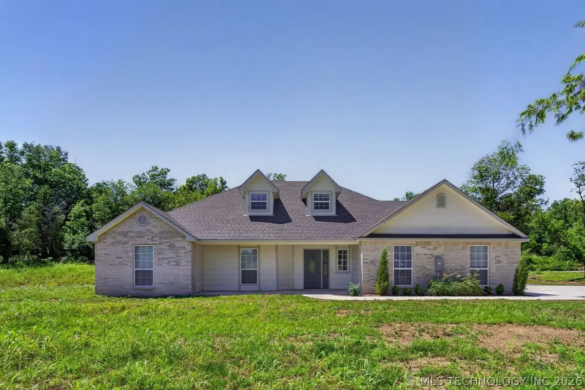 8590 E State Hwy 20, Claremore, OK 74019 - #1