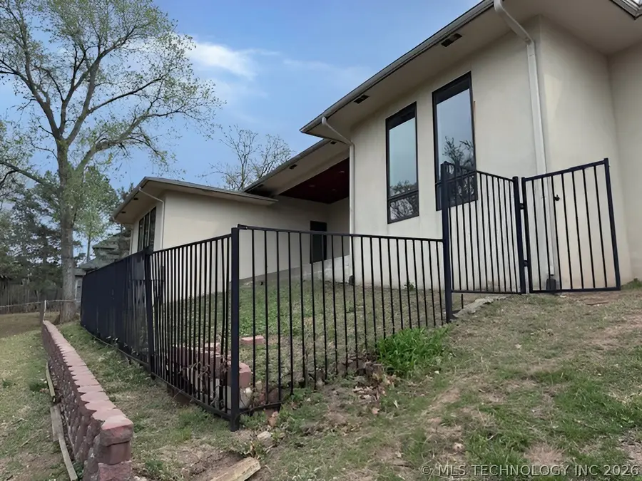 8307 S Allegheny Drive, Tulsa, OK 74137 - #3