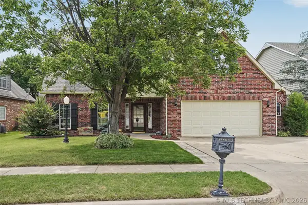10302 N 144th East Avenue, Owasso, OK 74055
