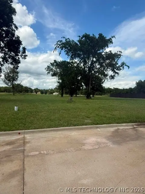 1600 San Angelo, Durant, OK 74701