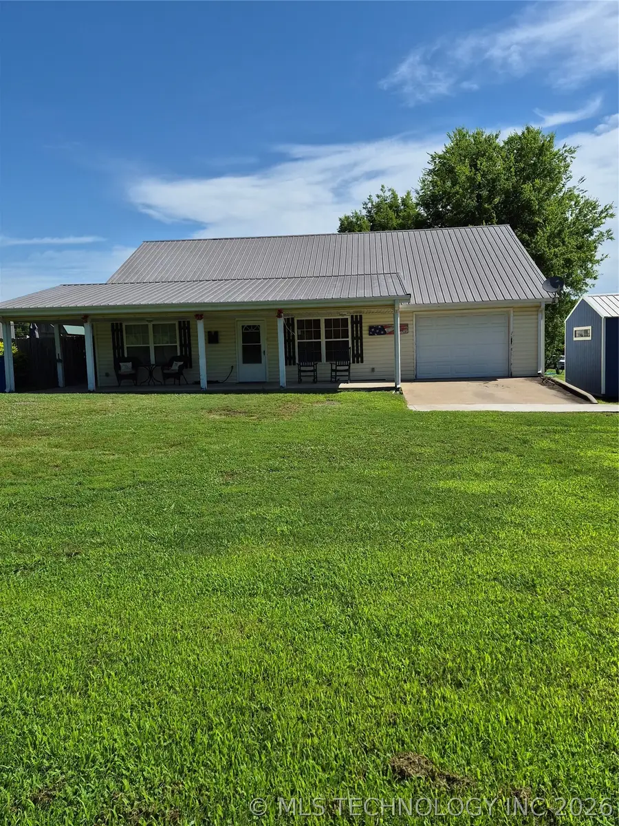 911 W Creek, Checotah, OK 74426 - #2