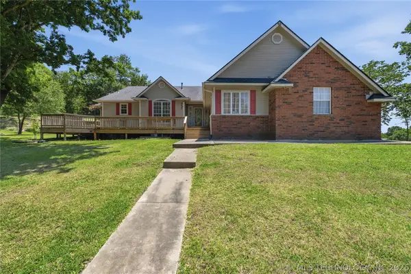 925 N Woodview Drive, Skiatook, OK 74070