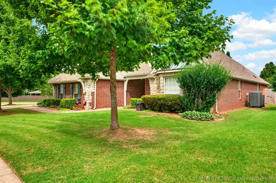 816 W Juneau Street, Broken Arrow, OK 74012 - #2