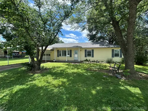 904 SE 2nd Street, Pryor, OK 74361
