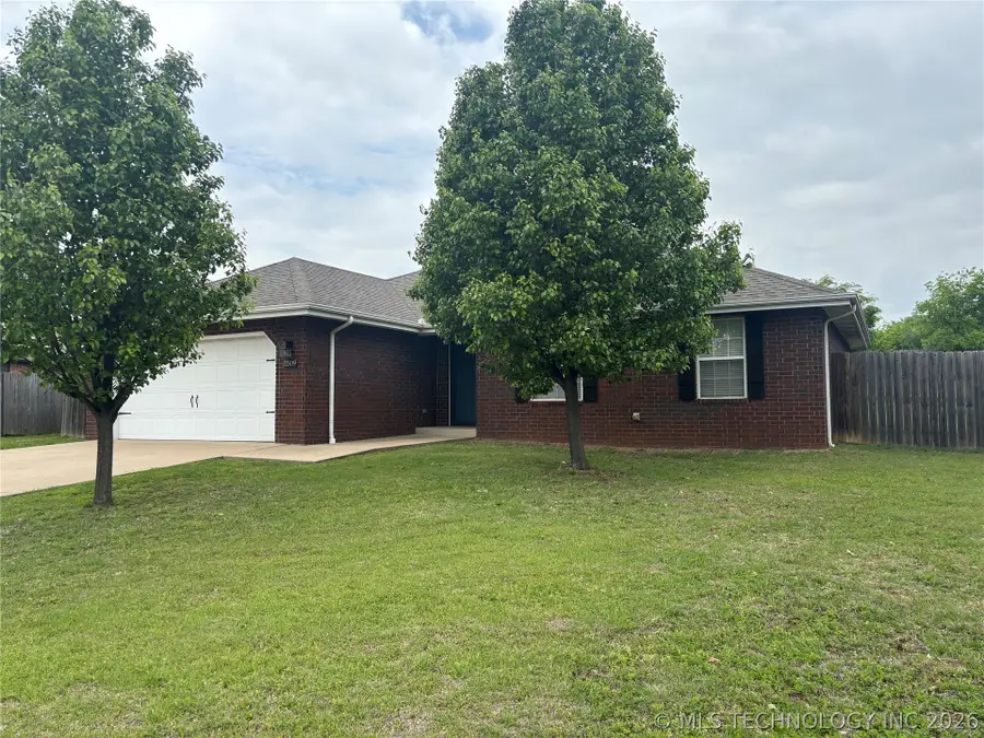 2509 Tanglewood Court, Ardmore, OK 73401 - #2