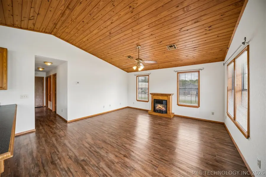 108 E Bowlin Street, Oilton, OK 74052 - #2