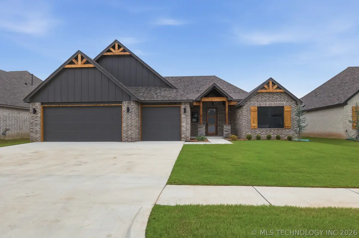 22904 E 106th Place S, Broken Arrow, OK 74014 - #1