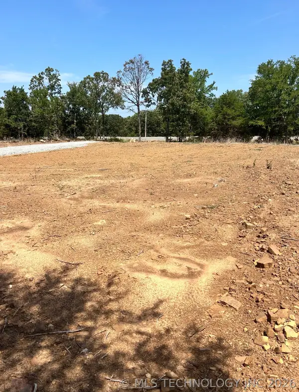 13674 State Hwy 9, Eufaula, OK 74432
