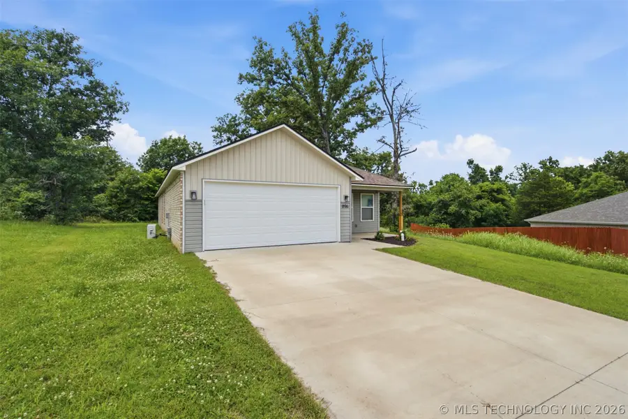 896 S Snyder Springs Loop, Watts, OK 74338 - #3