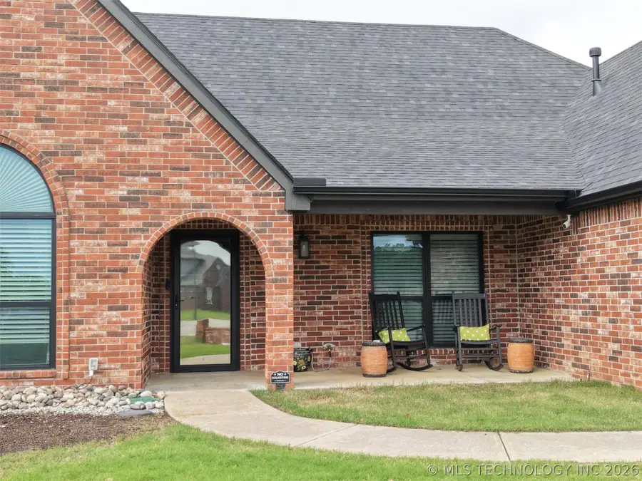 5804 E 147th Street, Collinsville, OK 74021 - #2