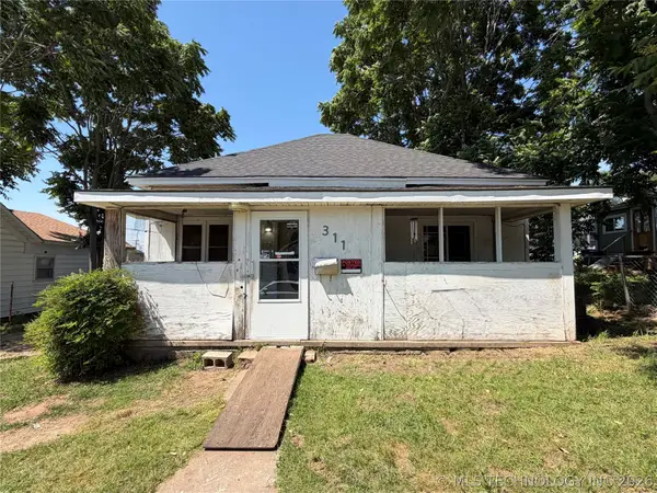 311 E 4th Avenue, Bristow, OK 74010