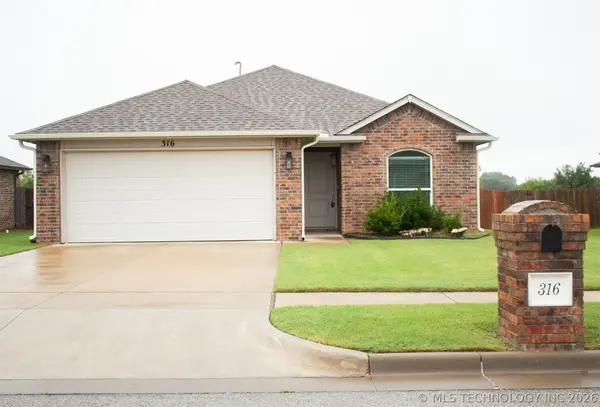316 S 48th Court, Broken Arrow, OK 74014