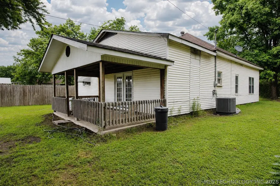103 S Luella Street, Dewar, OK 74431 - #3