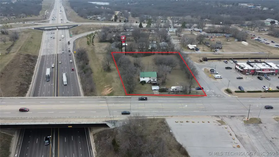 1124 N 9th Street, Sapulpa, OK 74066 - #3