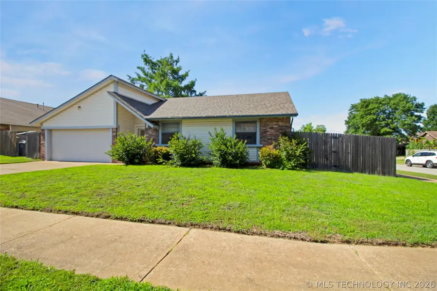 1079 E 137th Street, Glenpool, OK 74033 - #2