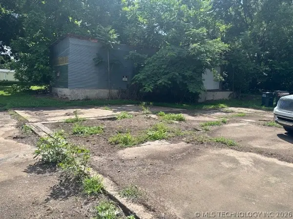 103 Stand Watie Boulevard, Webbers Falls, OK 74470