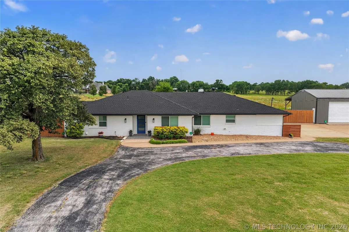 11736 E 450 Road, Claremore, OK 74017 - #1