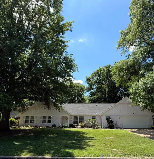 1209 Oakwood Drive, Broken Arrow, OK 74011
