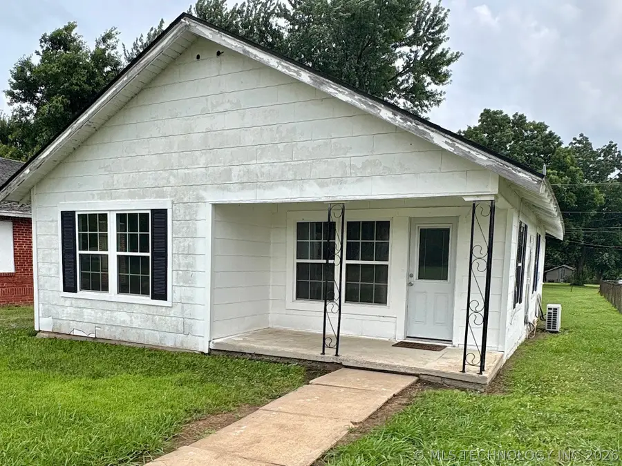 410 E 2nd Street, Stroud, OK 74079 - #2
