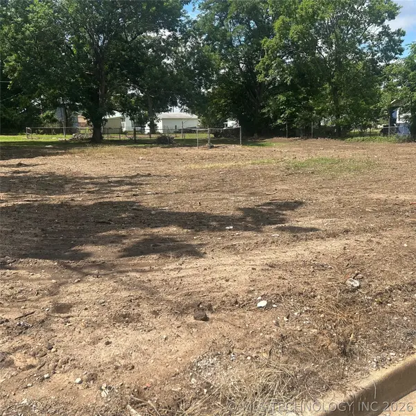 305 E Tahlequah, Sulphur, OK 73086