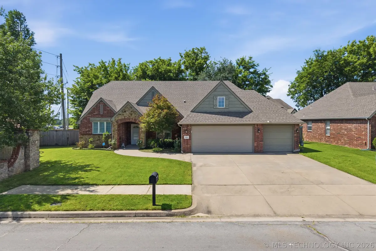 17626 E 48th Street, Tulsa, OK 74134 - #1