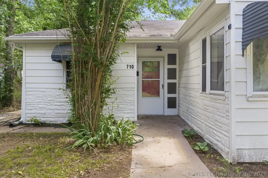 710 NW F Street, Ardmore, OK 73401 - #2
