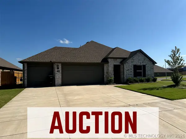 7303 E Oak Ridge Court, Broken Arrow, OK 74014