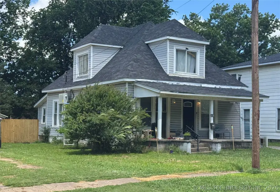207 N State Street, Wagoner, OK 74467 - #2
