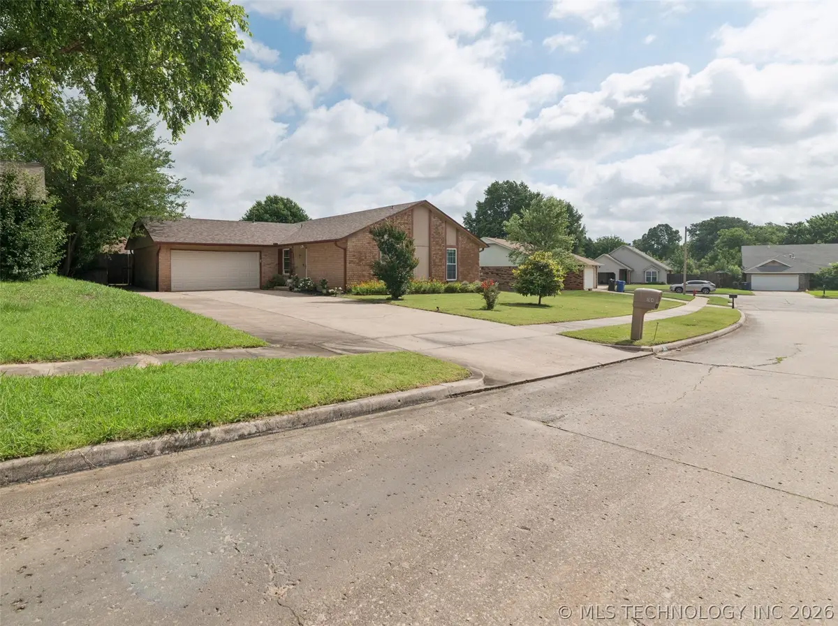 1104 W Birmingham Street, Broken Arrow, OK 74011 - #1