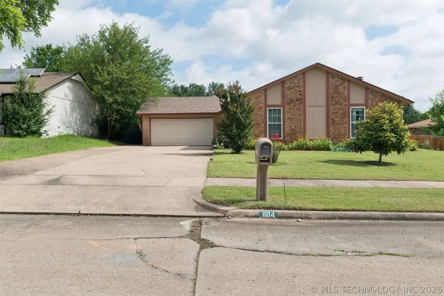 1104 W Birmingham Street, Broken Arrow, OK 74011 - #3