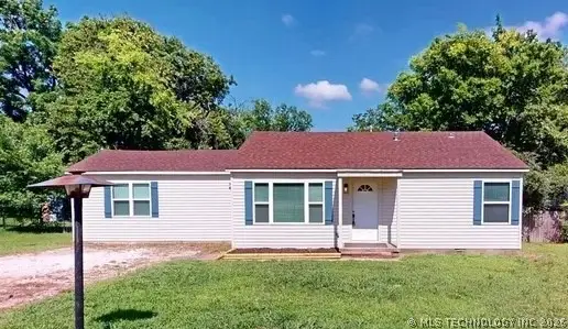 1004 S Highland, Ada, OK 74820 - #1