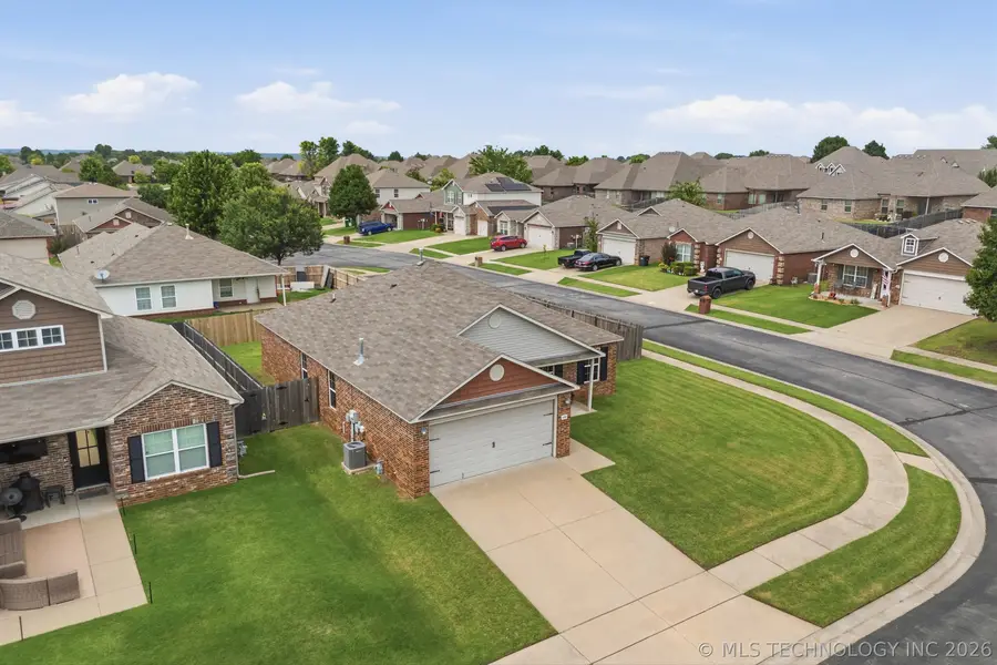 4681 E 148th Place S, Bixby, OK 74008 - #3