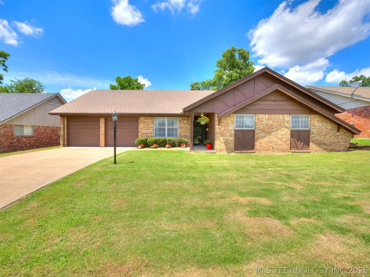 7317 E 58th Place, Tulsa, OK 74145 - #1