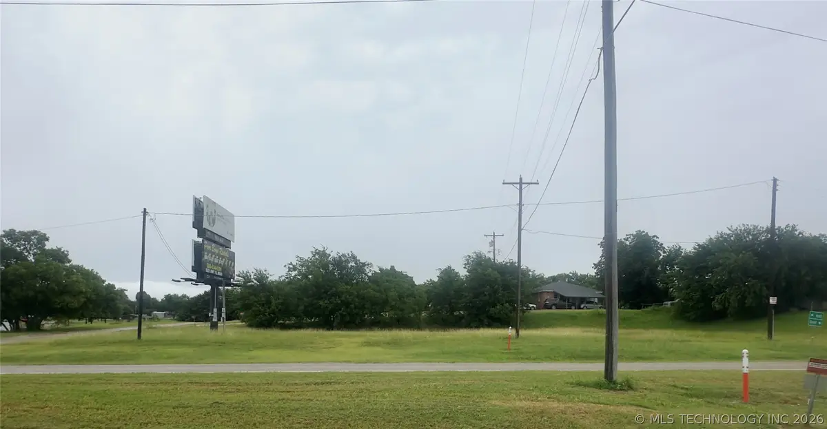 502 Highway 70 E, Kingston, OK 73439 - #1