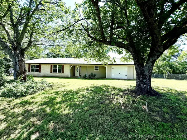 2835 Roy Roberts Road, Valliant, OK 74764