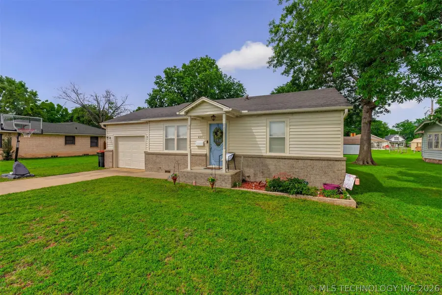 425 W 10th Street, Chelsea, OK 74016 - #2