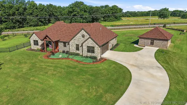 15 N Wilderness Road, Calera, OK 74730