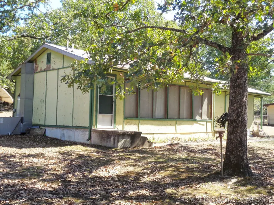 203 Oak Avenue, Stigler, OK 74462 - #3