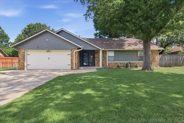 1104 W Delmar Street, Broken Arrow, OK 74012