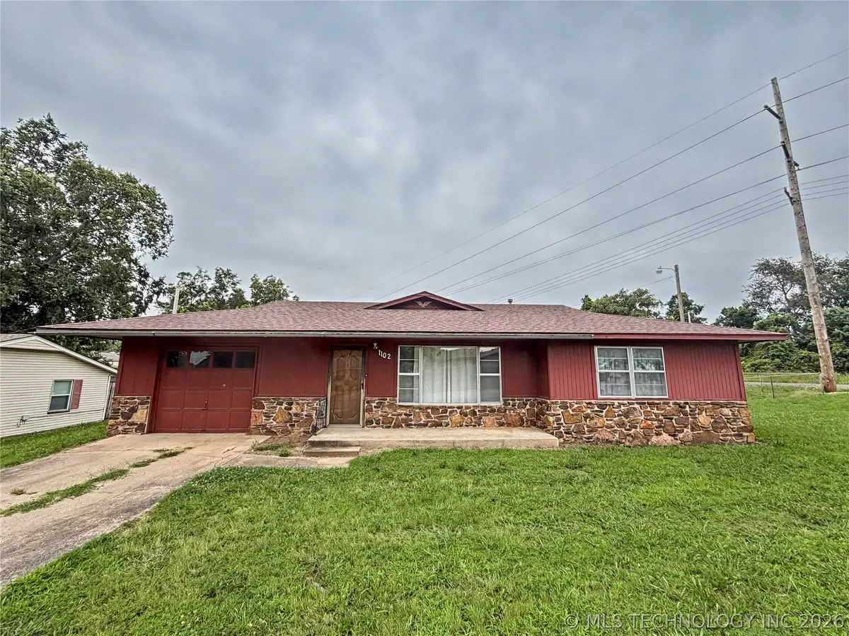 1102 W 1st Street, Tahlequah, OK 74464 - #1