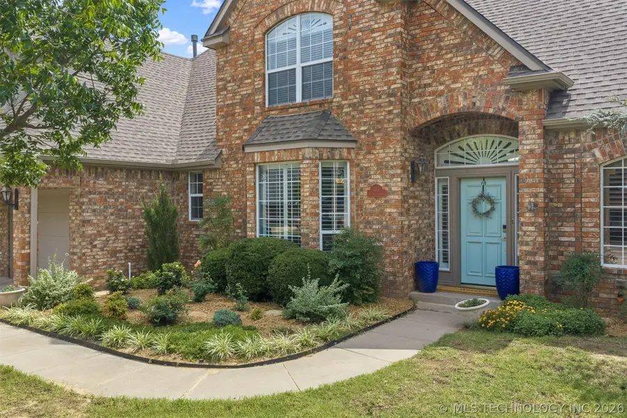 617 Riverwalk Court, Norman, OK 73072 - #2