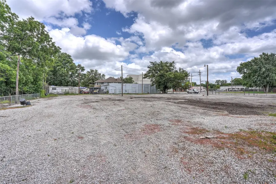 824 S Main Street, Broken Arrow, OK 74012 - #3