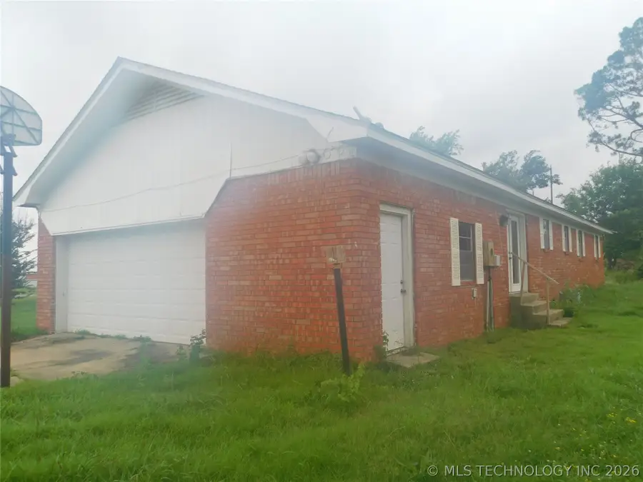 700 E Ozark Street, Morris, OK 74445 - #3