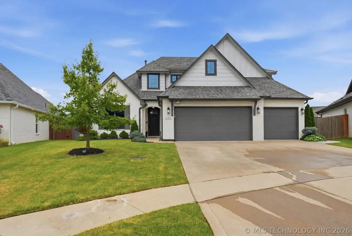 424 E 126th Street S, Jenks, OK 74037 - #1