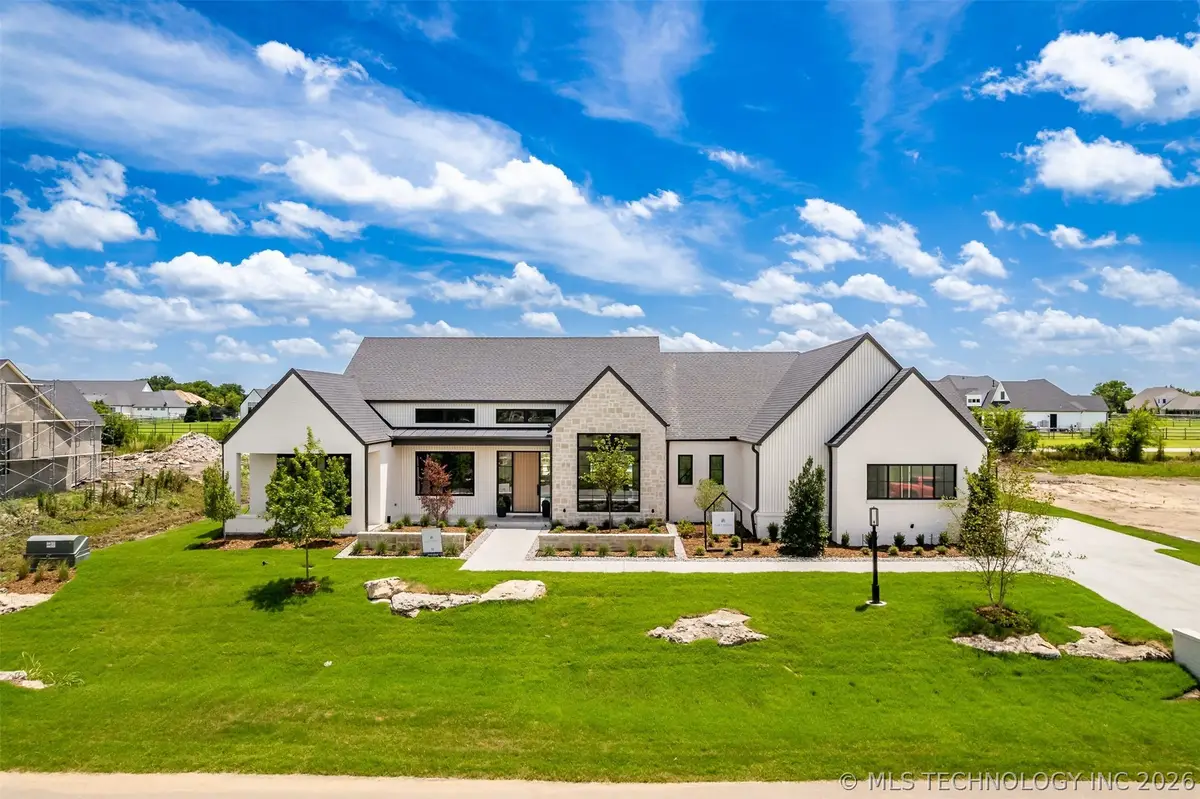 17254 E White Tail Cove, Owasso, OK 74055 - #1